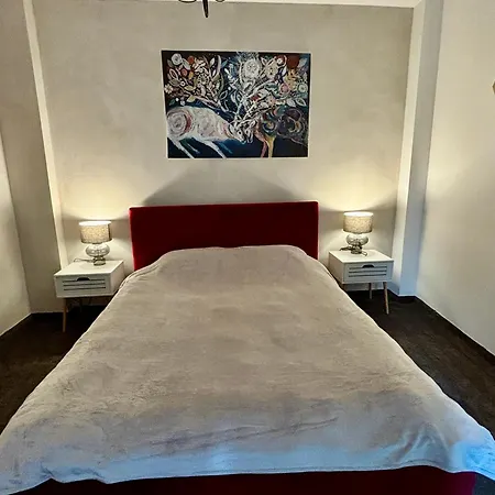 Central Deluxe 2 Апартаменты