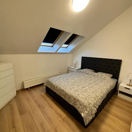 Central Deluxe 2 *